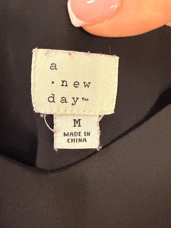 a new day black tank top - Picture 3 of 6